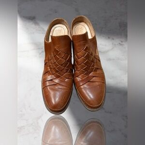 BORN Paya Mule Clogs Bootie Womens Size 6.5M Brown Leather Weave Slip On Shoes